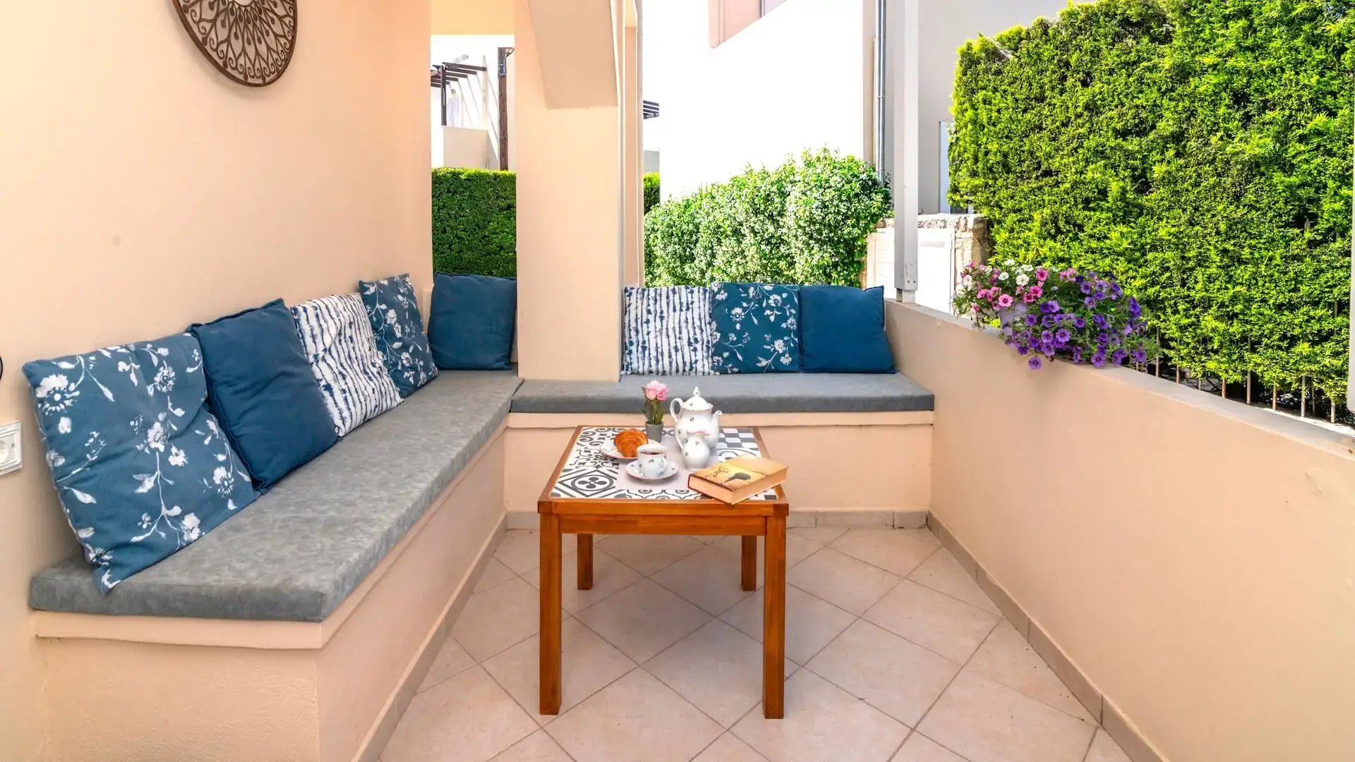 Outdoor Dining Area