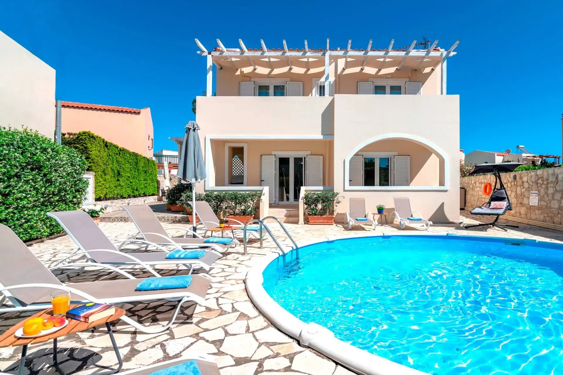 Villa Lyrida